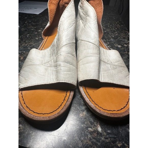 Free People Mont Blanc Dove Grey Leather Asymmetrical Sandal  Free People Womens Mont Blanc Asymmetrical Leather Wrap Sandals White 37.5 7-7.5
